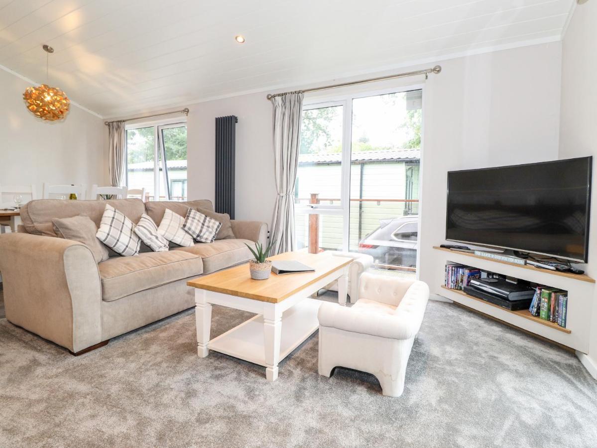 Loubi'S Lakeside Lodge Windermere Eksteriør bilde