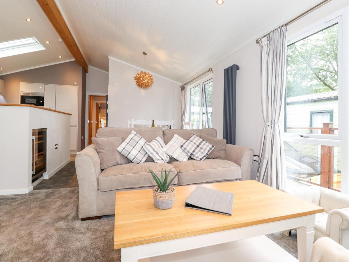 Loubi'S Lakeside Lodge Windermere Eksteriør bilde