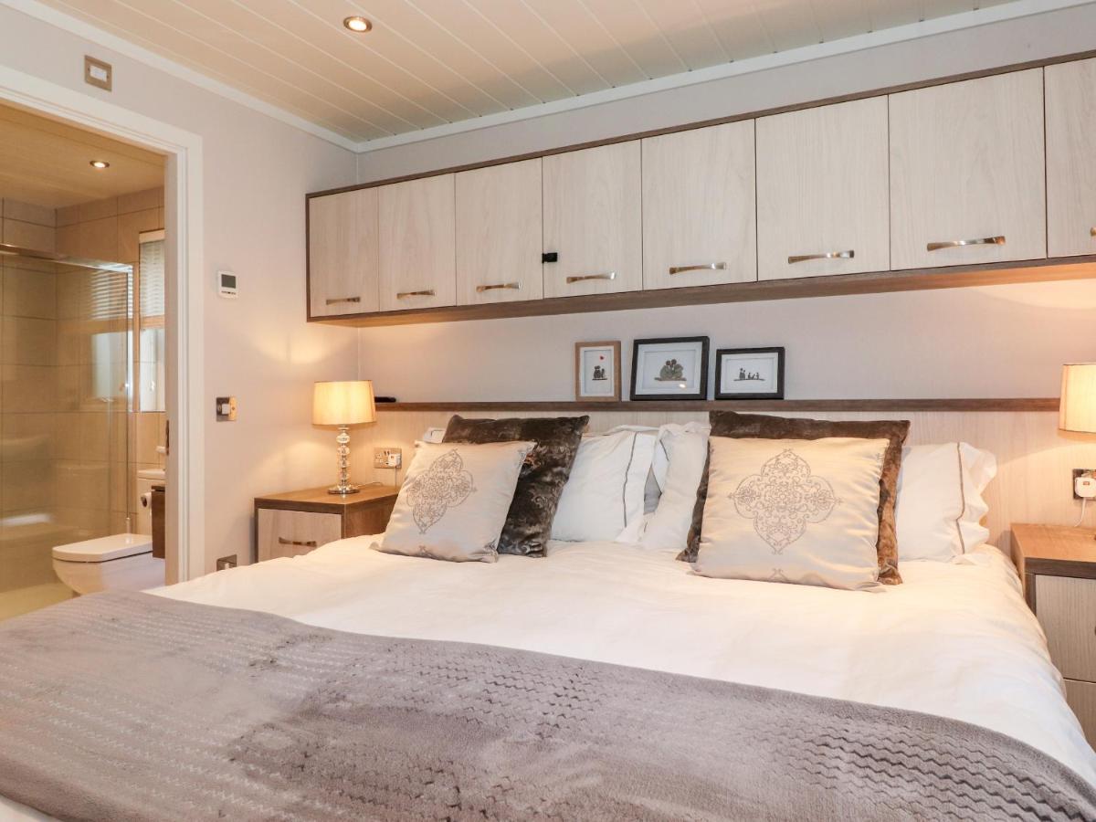 Loubi'S Lakeside Lodge Windermere Eksteriør bilde